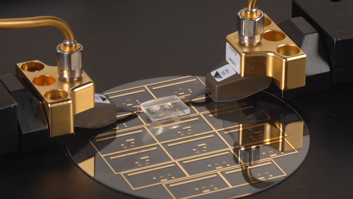 A microfluidic lab-on-a-chip device of the kind used as a stem cell chip — miniaturised channels for culturing and analysing cells; a Panacea Bio Chem technology brief by Bogdan Dicoias
